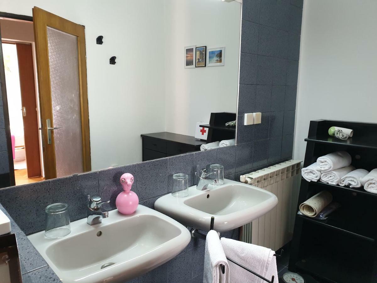 Room Bm Pula Exterior foto