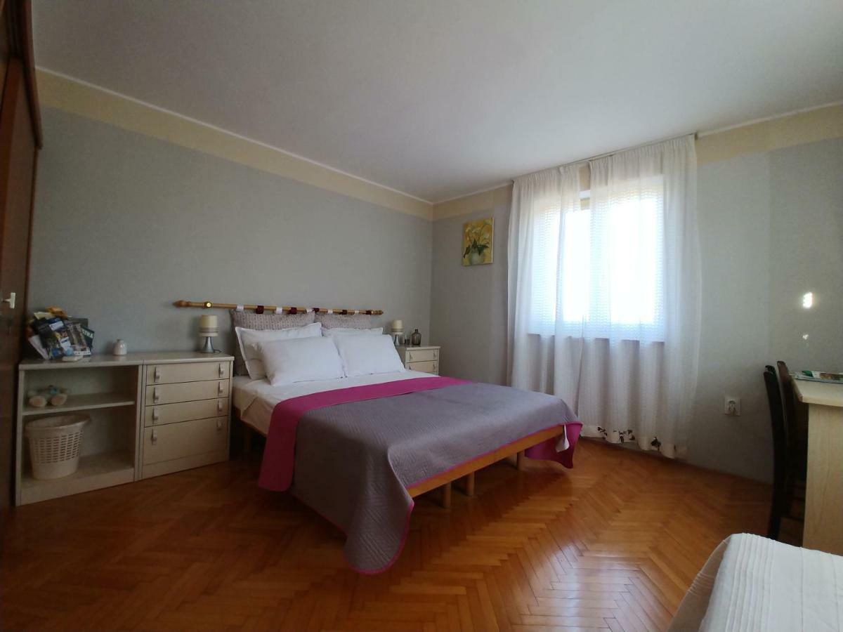 Room Bm Pula Exterior foto